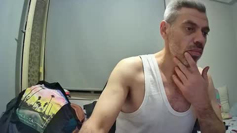 Snapshot of lily_lovelyman_ chatting on December 11, 7:57 pm lily lovelyman online show from December 11, 7:57 pm