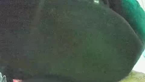 Snapshot of lily_lovelyman_ chatting on January 6, 4:04 am lily lovelyman online show from January 6, 4:04 am