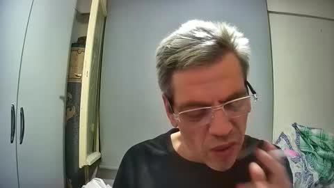 Snapshot of lily_lovelyman_ chatting on February 7, 6:24 pm lily lovelyman online show from February 7, 6:24 pm