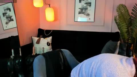 Snapshot of lily_moonlight chatting on November 15, 7:38 am Lily online show from November 15, 7:38 am