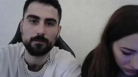 Snapshot of lily_rose22 chatting on November 6, 2:18 pm lily_rose22 online show from November 6, 2:18 pm