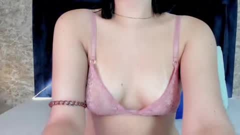 LilyWoodz online show from October 12, 3:44 pm