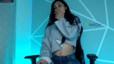 Liliana louise online show from January 22, 5:37 am