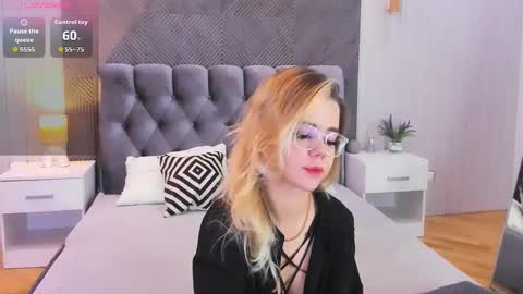 Rose online show from October 14, 5:30 am