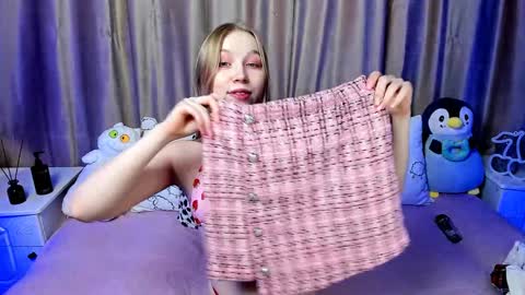 Lilian online show from February 8, 6:43 am