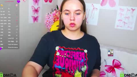 Lily online show from September 14, 8:46 am