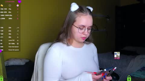 Lily online show from November 26, 7:48 pm