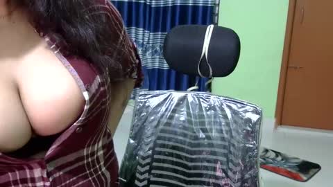 limaakter246618 online show from January 22, 9:54 pm