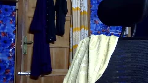 limaakter246618 online show from September 9, 6:51 pm