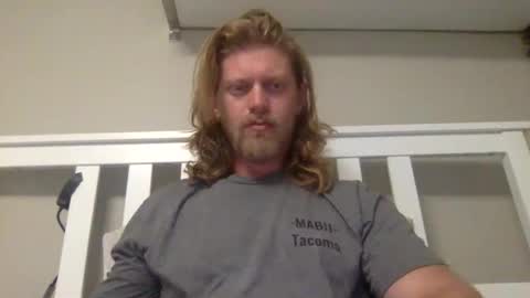 Snapshot of limitlesschris chatting on October 20, 2:06 pm Chris online show from October 20, 2:06 pm