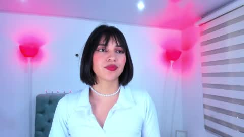  Lina Bedoya  online show from January 15, 2:46 pm