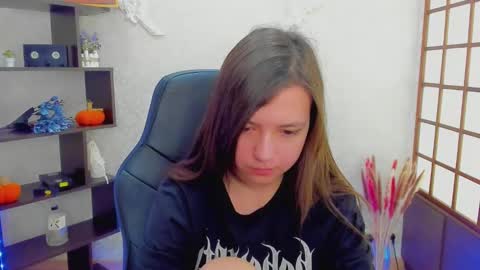 Lina online show from December 14, 2:12 am