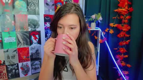 Lina online show from December 19, 5:29 am