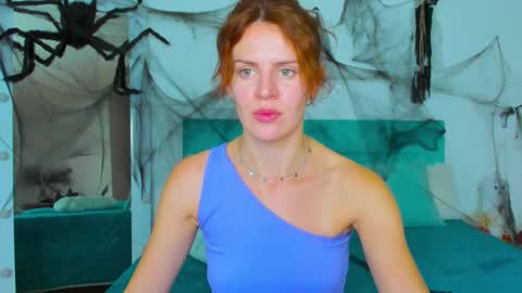 lina_muse_ online show from October 29, 1:57 pm