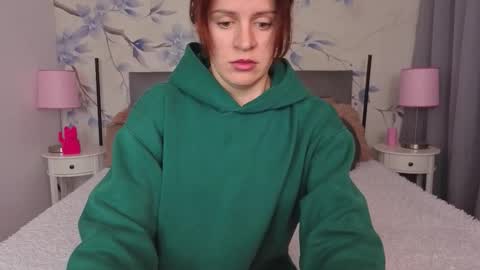 lina_muse_ online show from November 26, 10:11 pm