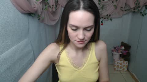 Snapshot of lina_star_s chatting on January 8, 9:32 am Lina online show from January 8, 9:32 am