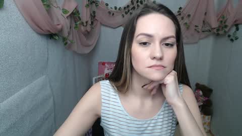 Snapshot of lina_star_s chatting on January 14, 6:45 am Lina online show from January 14, 6:45 am