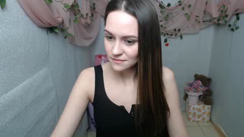 Snapshot of lina_star_s chatting on January 22, 6:42 am Lina online show from January 22, 6:42 am
