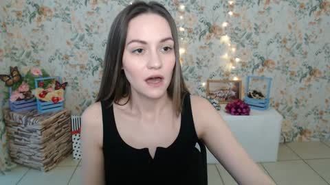 Snapshot of lina_star_s chatting on February 8, 7:15 am Lina online show from February 8, 7:15 am