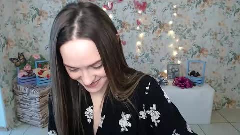 Snapshot of lina_star_s chatting on February 20, 6:50 am Lina online show from February 20, 6:50 am