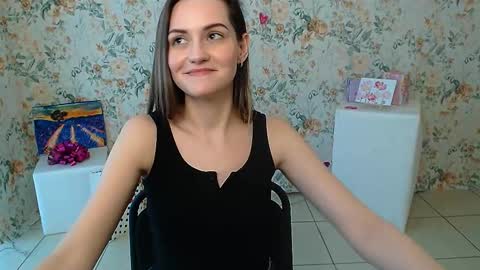 Snapshot of lina_star_s chatting on March 7, 10:24 am Lina online show from March 7, 10:24 am