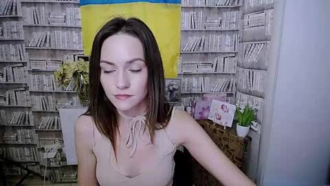 Snapshot of lina_star_s chatting on September 19, 5:53 am Lina online show from September 19, 5:53 am