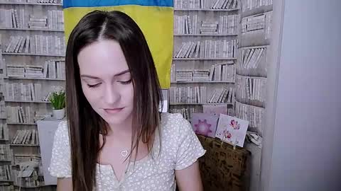 Snapshot of lina_star_s chatting on October 1, 6:19 am Lina online show from October 1, 6:19 am