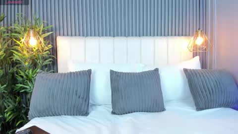 LinaGlam online show from November 10, 5:12 pm