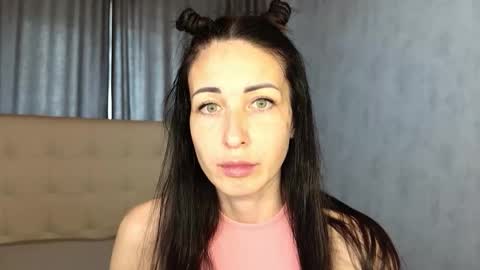 LinaLivee online show from October 14, 6:47 am