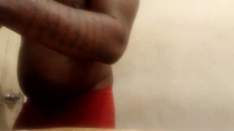 Snapshot of lincolnlongdick chatting on November 30, 3:49 pm Richie Rich online show from November 30, 3:49 pm