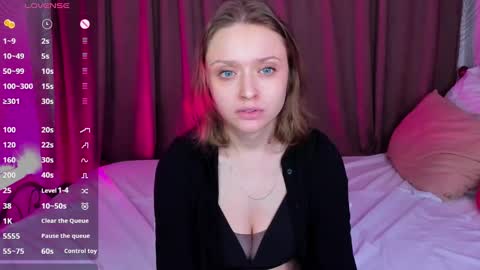 Snapshot of linda__bryant chatting on January 17, 3:55 am Linda GMT2 Mon Tu Fri Sa Su 0300am-1000 am online show from January 17, 3:55 am