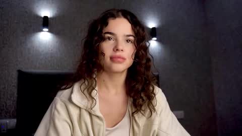 Linda online show from November 6, 1:56 pm