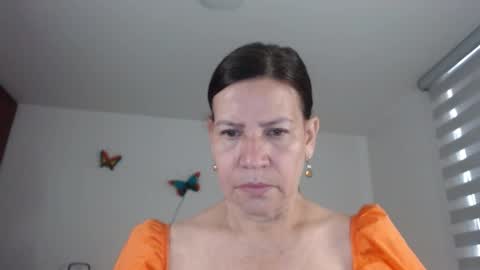 Snapshot of linda_hanna1977 chatting on October 30, 1:23 pm Linda Hanna online show from October 30, 1:23 pm