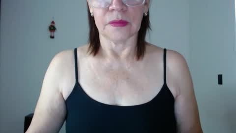 Snapshot of linda_hanna1977 chatting on December 4, 2:48 pm Linda Hanna online show from December 4, 2:48 pm