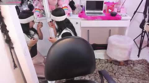 linda miller online show from November 16, 6:30 am