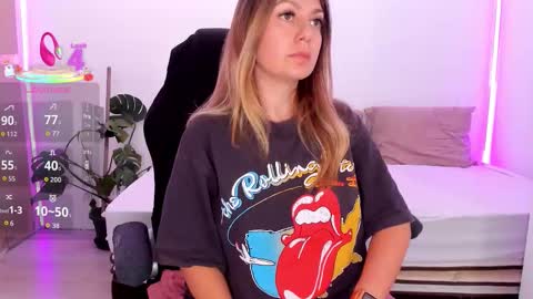 Linda  --  online show from September 21, 4:08 pm