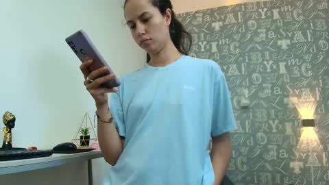  Lindsey  online show from October 2, 12:01 pm