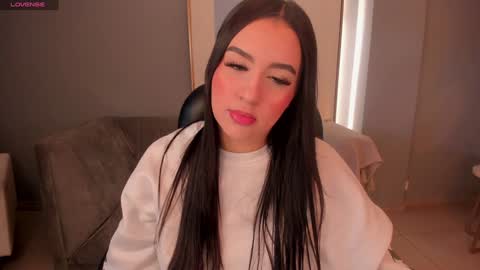 Lindsey Moss online show from February 3, 5:29 am