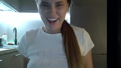 Anna online show from October 25, 6:35 pm