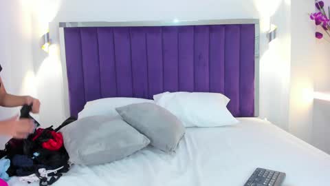 LINDA online show from December 15, 1:00 pm