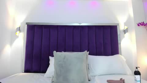 LINDA online show from March 12, 2:56 pm