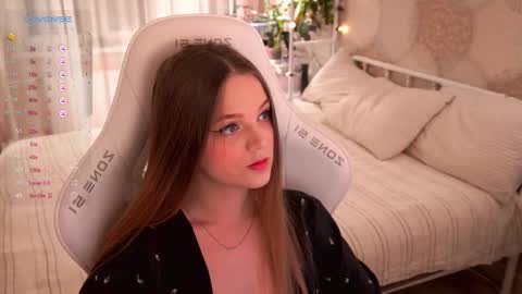 linesssssa online show from February 19, 7:27 pm