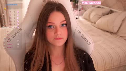 linesssssa online show from February 22, 5:46 pm