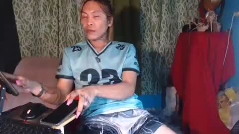 weng bustamante online show from November 9, 3:32 pm