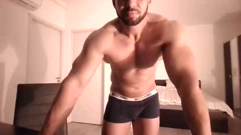 Leo online show from February 22, 6:30 pm