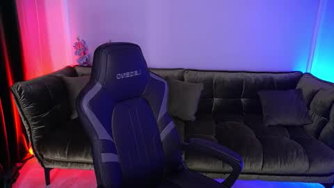 Lia online show from November 22, 9:58 pm