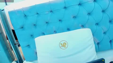  LIS ROUS  online show from October 4, 11:19 am