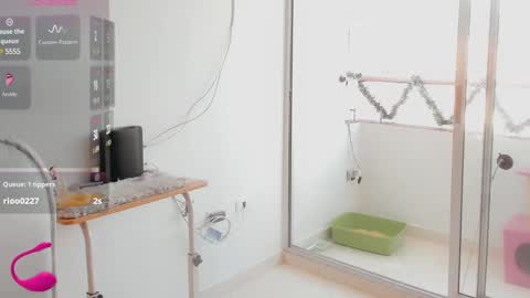 Lisa online show from December 8, 6:17 pm