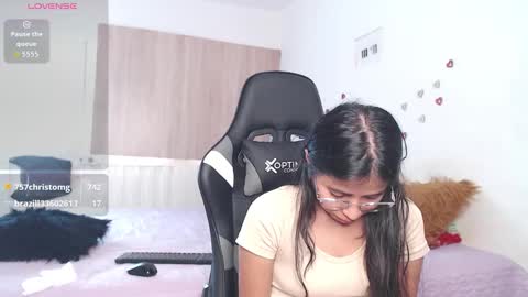 Snapshot of lisa_sexxy chatting on November 5, 5:46 pm faisury online show from November 5, 5:46 pm