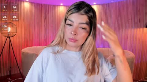 LISA MONROE online show from February 3, 11:31 am